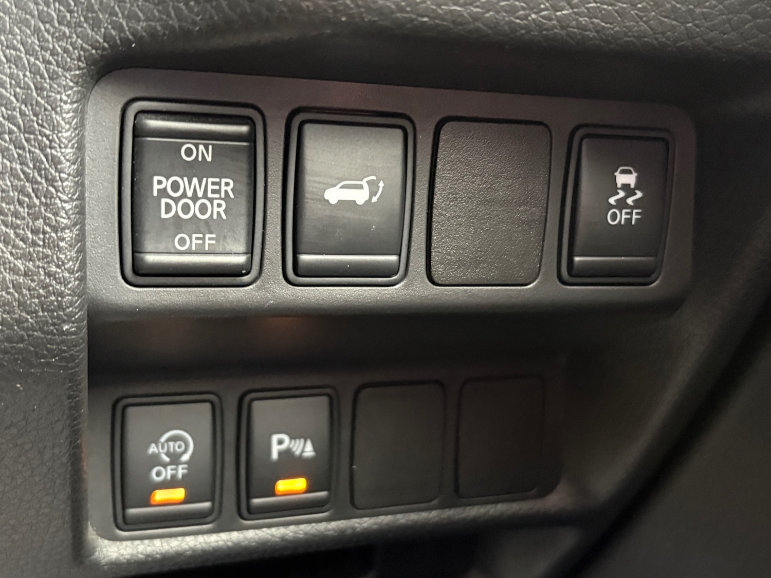 Used Nissan X-Trail 2016 for sale - 76664298: Photo 24