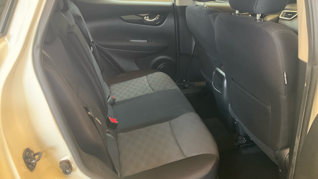 Used Nissan Qashqai 2017 for sale - 76974196: Photo 10