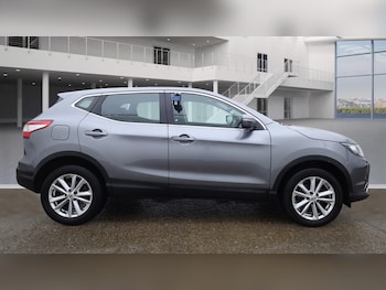 Used Nissan Qashqai 2017 for sale - 77207231: Photo