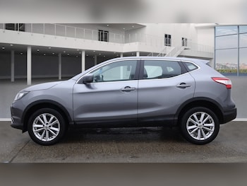 Used Nissan Qashqai 2017 for sale - 77207231: Photo