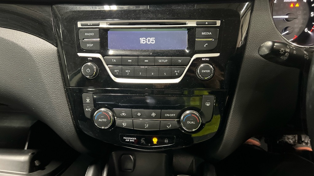 Used Nissan Qashqai 2017 for sale - 77207231: Photo 8