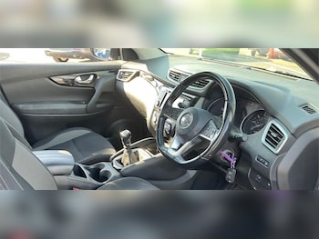 Used Nissan Qashqai 2018 for sale - 79545790: Photo