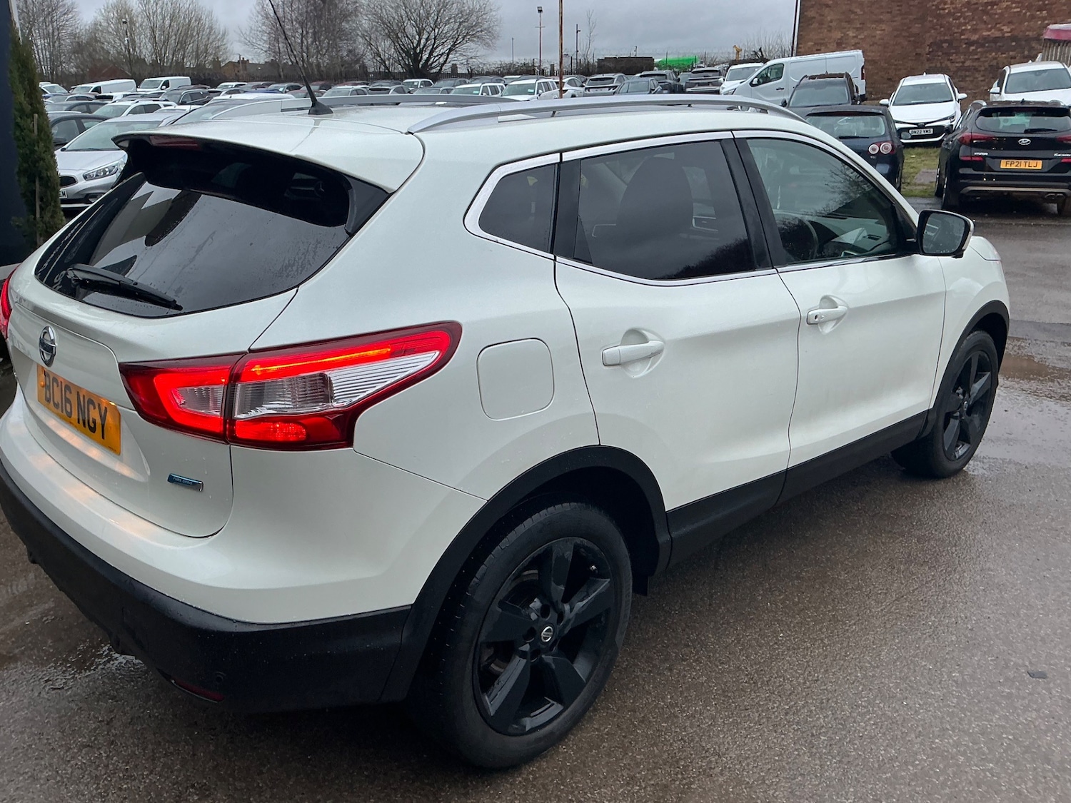 Used Nissan Qashqai 2016 for sale - 77298596: Photo 5