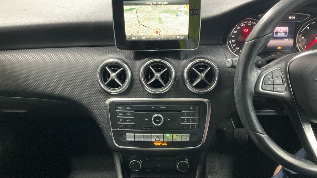 Used Mercedes-Benz A-Class 2017 for sale - 78081310: Photo 4