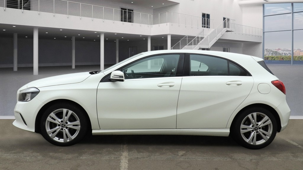 Used Mercedes-Benz A-Class 2018 for sale - 77516263: Photo 2