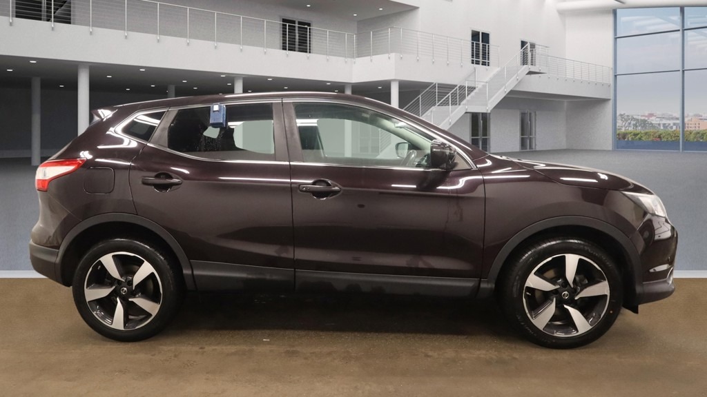 Used Nissan Qashqai 2015 for sale - 77417508: Photo 1