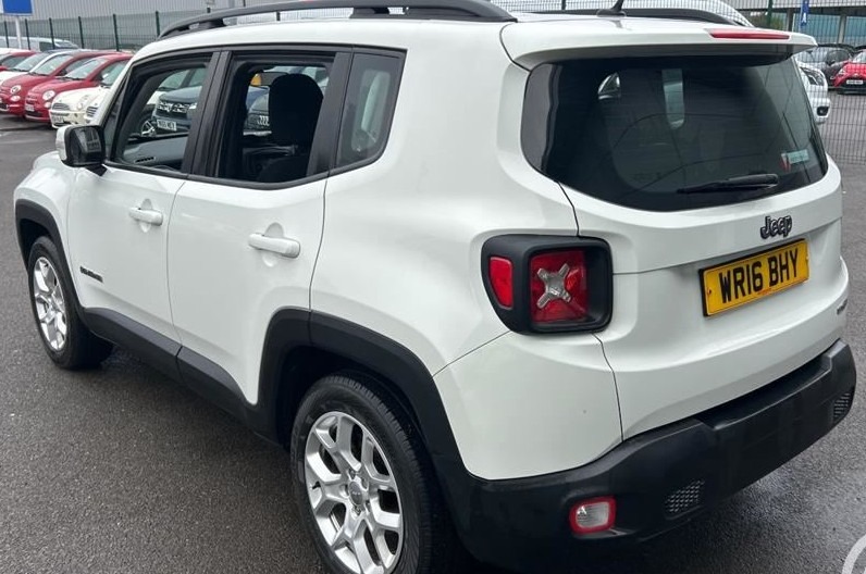 Used Jeep Renegade 2016 for sale - 77701159: Photo 2