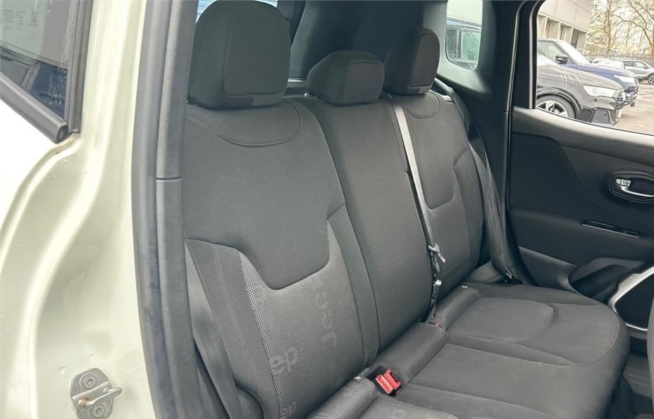 Used Jeep Renegade 2016 for sale - 77701159: Photo 9