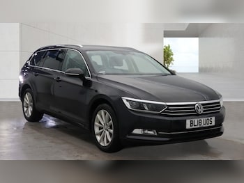 Used Volkswagen Passat 2018 for sale - 78914712: Photo
