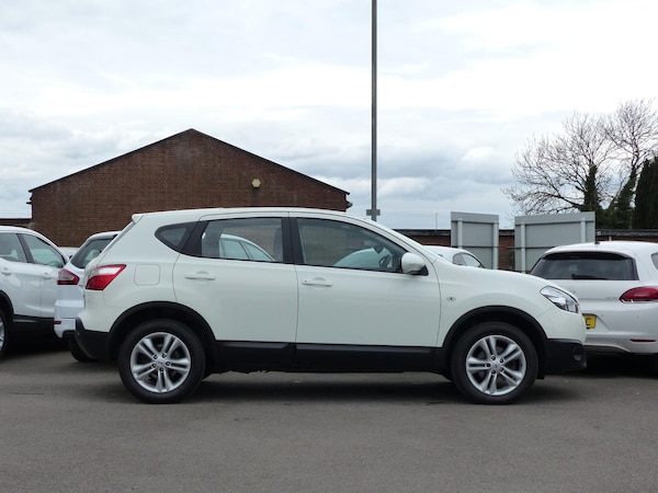 Used Nissan Qashqai 2013 for sale - 62330309: Photo 14