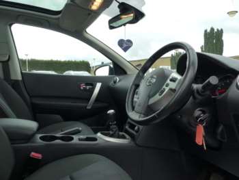 Used Nissan Qashqai 2013 for sale - 62330309: Photo