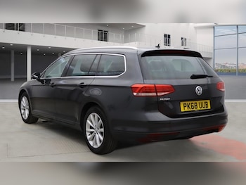 Used Volkswagen Passat 2018 for sale - 75723496: Photo