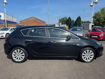 Used Vauxhall Astra 2012 for sale - 75934395: Photo