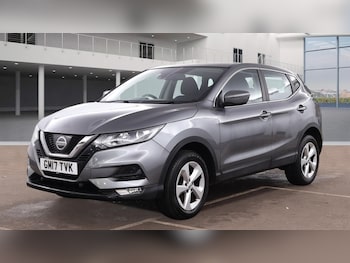 Used Nissan Qashqai 2017 for sale - 77240332: Photo