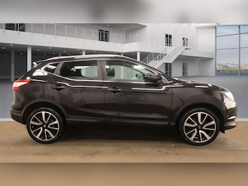 Used Nissan Qashqai 2017 for sale - 77180000: Photo