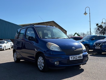Used Toyota Yaris Verso 2001 for sale - 77934750: Photo