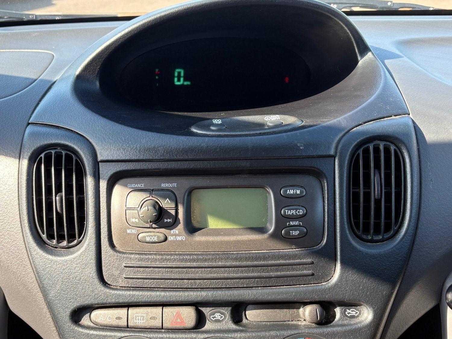 Used Toyota Yaris Verso 2001 for sale - 77934750: Photo 6