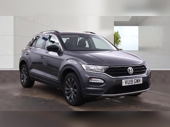 Used Volkswagen T-Roc 2019 for sale - 78938413: Photo