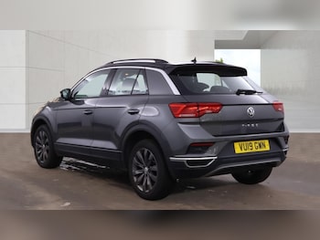 Used Volkswagen T-Roc 2019 for sale - 78938413: Photo