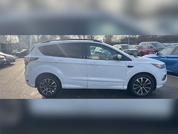 2017 (17) - 2.0 TDCi ST-Line 5dr ++ NAV / UEZ / DAB / BLUETOOTH ++