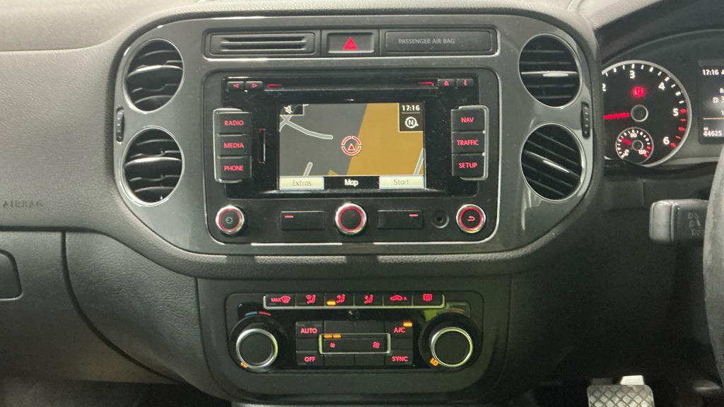 Used Volkswagen Tiguan 2014 for sale - 76299155: Photo 3