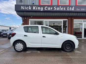 Used Dacia Sandero Stepway 2019 for sale - 79593891: Photo