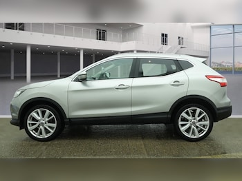 Used Nissan Qashqai 2015 for sale - 77542527: Photo