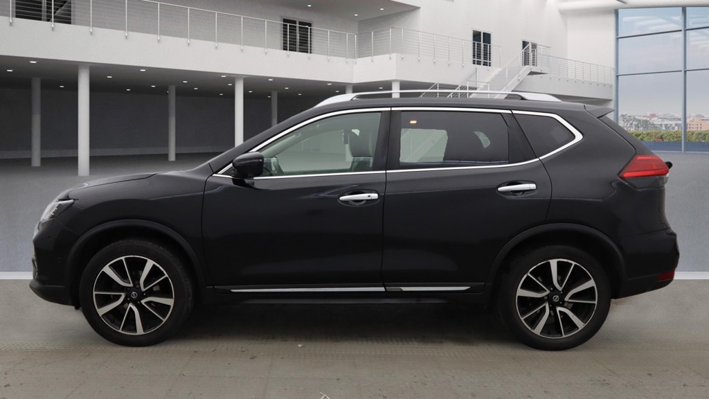 Used Nissan X-Trail 2018 for sale - 77476673: Photo 2