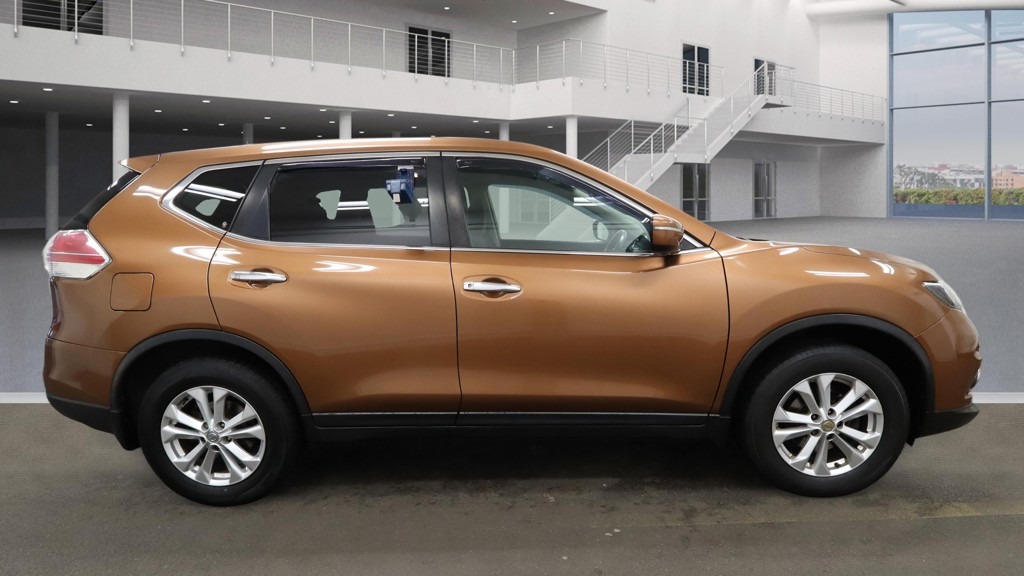 Used Nissan X-Trail 2017 for sale - 76946945: Photo 1