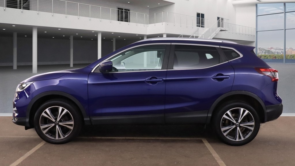 Used Nissan Qashqai 2018 for sale - 76461911: Photo 2