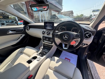 Used Mercedes-Benz A-Class 2018 for sale - 79308160: Photo