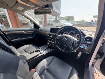 Used Mercedes-Benz C-Class 2011 for sale - 75872645: Photo