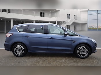 2018 (68) - 2.0 EcoBlue 150 Titanium 5dr ++ 1 OWNER / ULEZ / LEATHER / SAT NAV ++