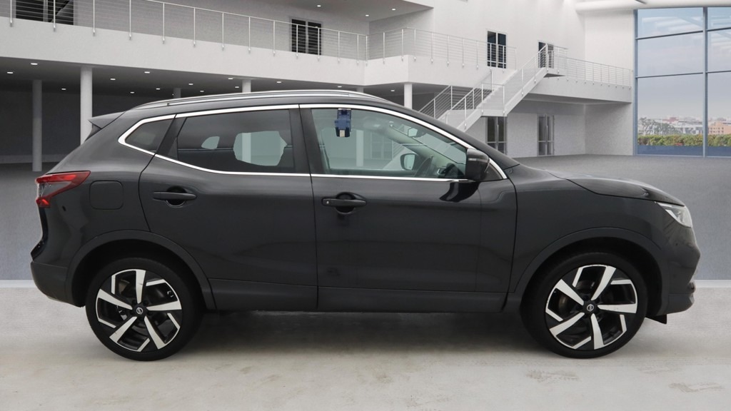 Used Nissan Qashqai 2018 for sale - 77675627: Photo 7