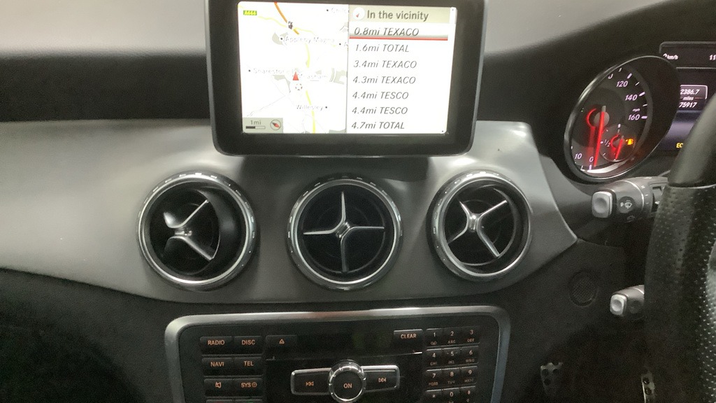 Used Mercedes-Benz GLA 2014 for sale - 77225411: Photo 4