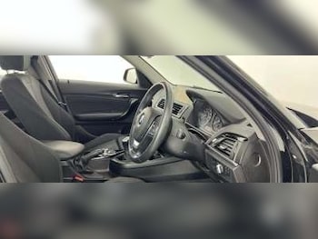 Used BMW 1 Series 2017 for sale - 75357996: Photo