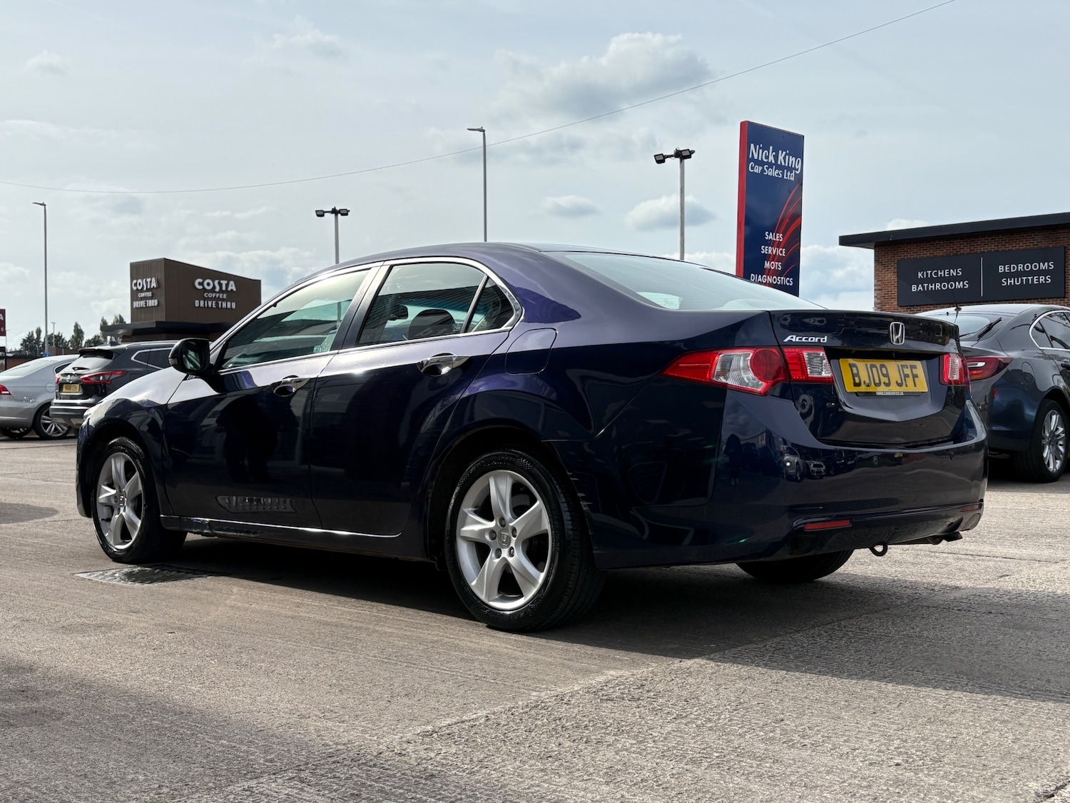 Used Honda Accord 2009 for sale - 76104563: Photo 5