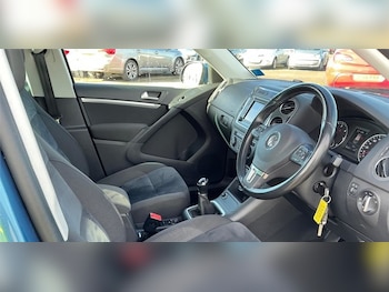 Used Volkswagen Tiguan 2015 for sale - 77888490: Photo