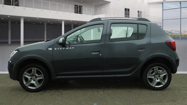 Used Dacia Sandero Stepway 2019 for sale - 75701505: Photo 6