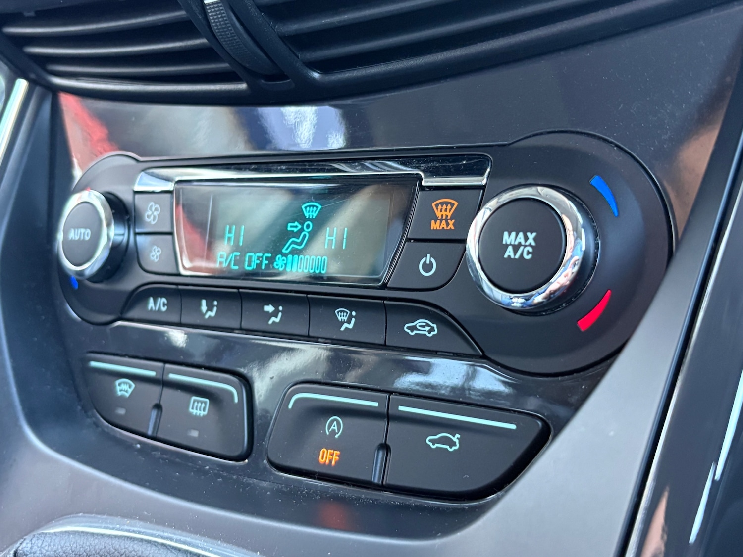 Used Ford Kuga 2016 for sale - 76531486: Photo 17