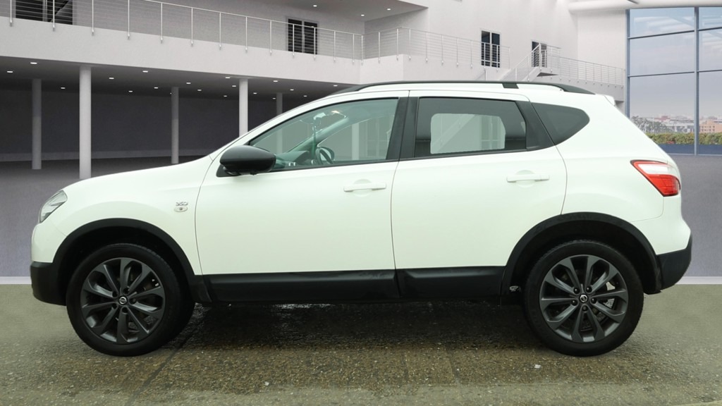 Used Nissan Qashqai 2013 for sale - 77619474: Photo 9