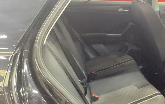 Used Volkswagen T-Roc 2018 for sale - 78025836: Photo 10