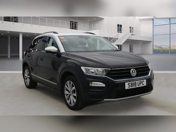 Used Volkswagen T-Roc 2018 for sale - 78025836: Photo