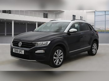 Used Volkswagen T-Roc 2018 for sale - 78025836: Photo