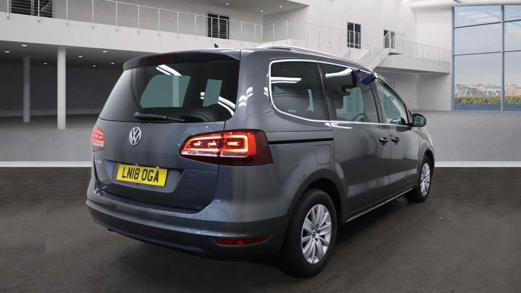 Used Volkswagen Sharan 2018 for sale - 77690911: Photo 5