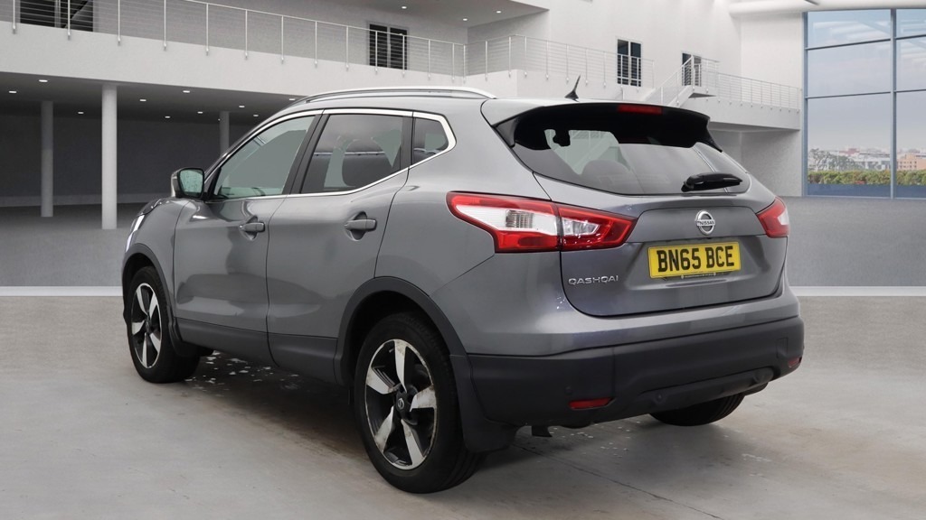 Used Nissan Qashqai 2015 for sale - 77516175: Photo 2
