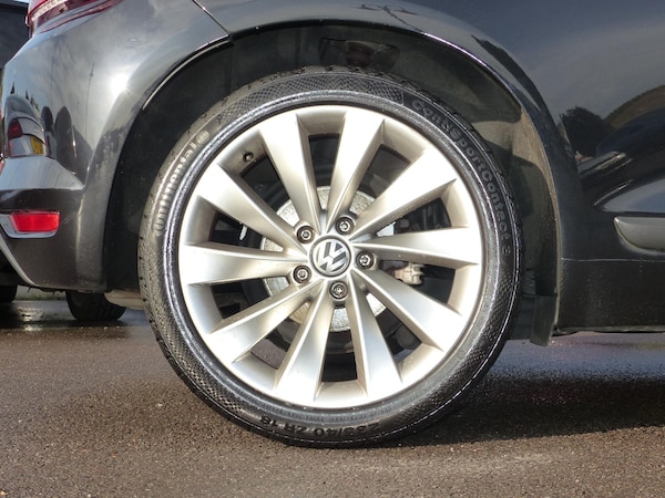 Used Volkswagen Scirocco 2016 for sale - 68628045: Photo 16