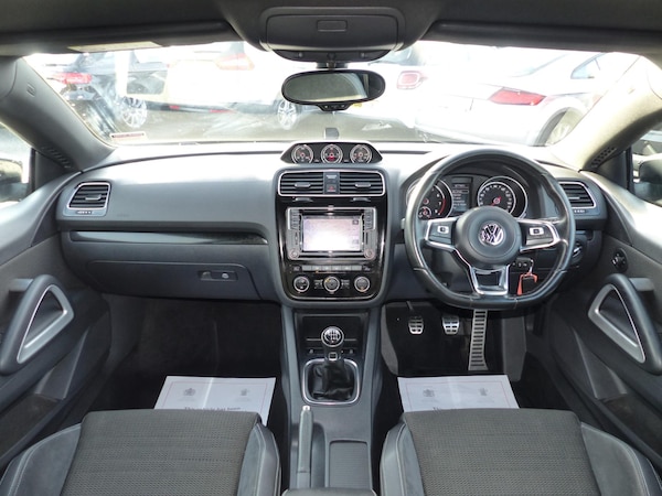 Used Volkswagen Scirocco 2016 for sale - 68628045: Photo 4