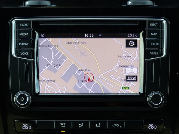 Used Volkswagen Scirocco 2016 for sale - 68628045: Photo 5