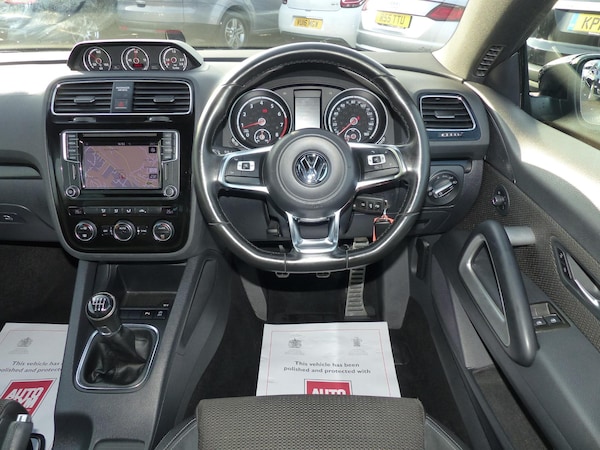 Used Volkswagen Scirocco 2016 for sale - 68628045: Photo 6
